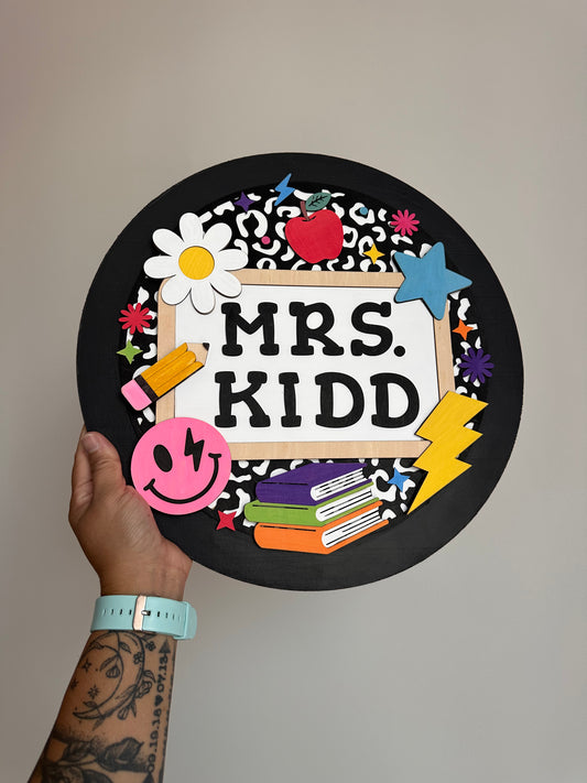 Custom Teacher & School Staff Signs – 14” Round